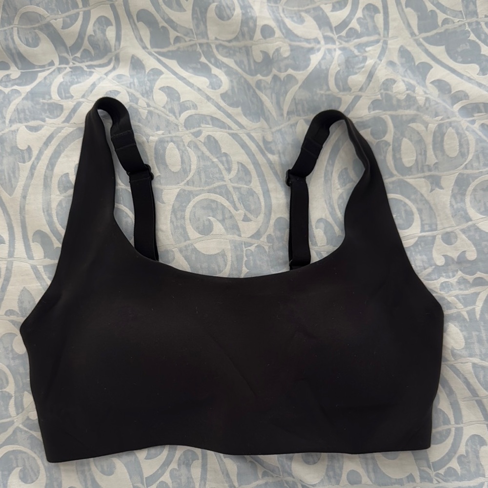 Lululemon Black Nulu Women's Seamless Bra